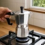 Aluminium Moka Pot, 150 ml, in use