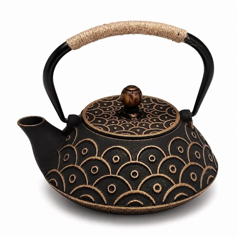 Cast Iron Teapot, 900 ml, top three-quarter angle