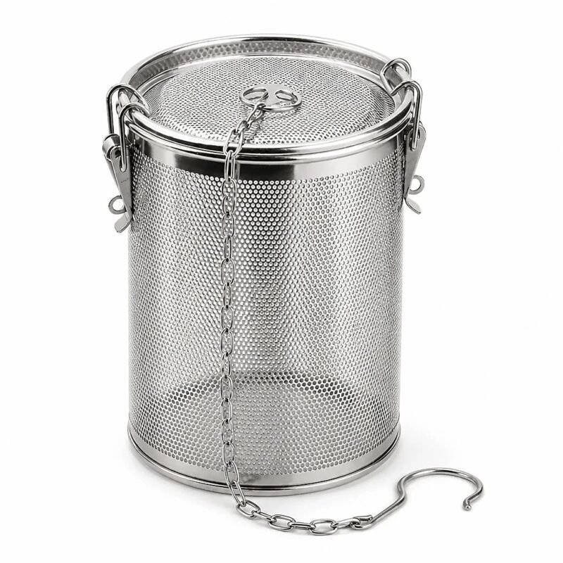 Fine Mesh Tea and Spice Strainer, 0.7 L, top three-quarter angle
