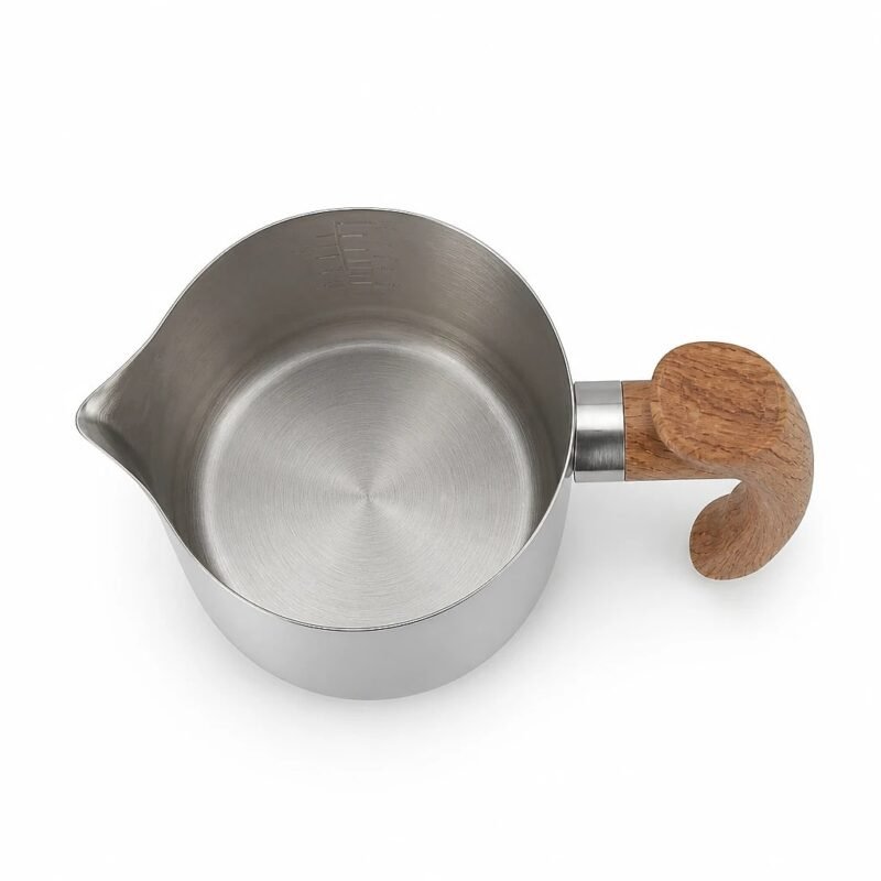 Milk Frothing Pitcher with Wood-Effect Handle, what is in the box