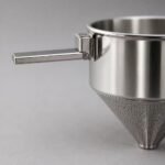 Stainless Hanging Ear Coffee Funnel, detail
